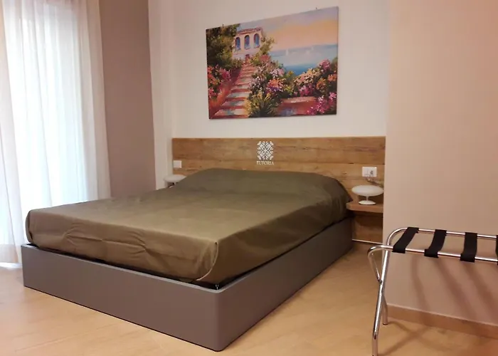 Bed and Breakfast Euforia Napoli - Tre Sedi - Three Locations